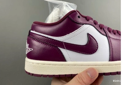 1 Jordan Low DC0774-161 1002